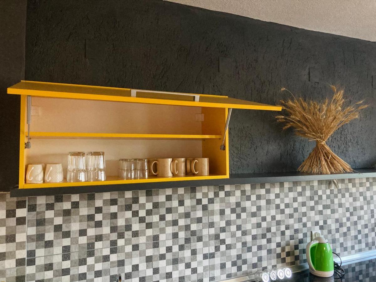 Eli&kire's Apartment